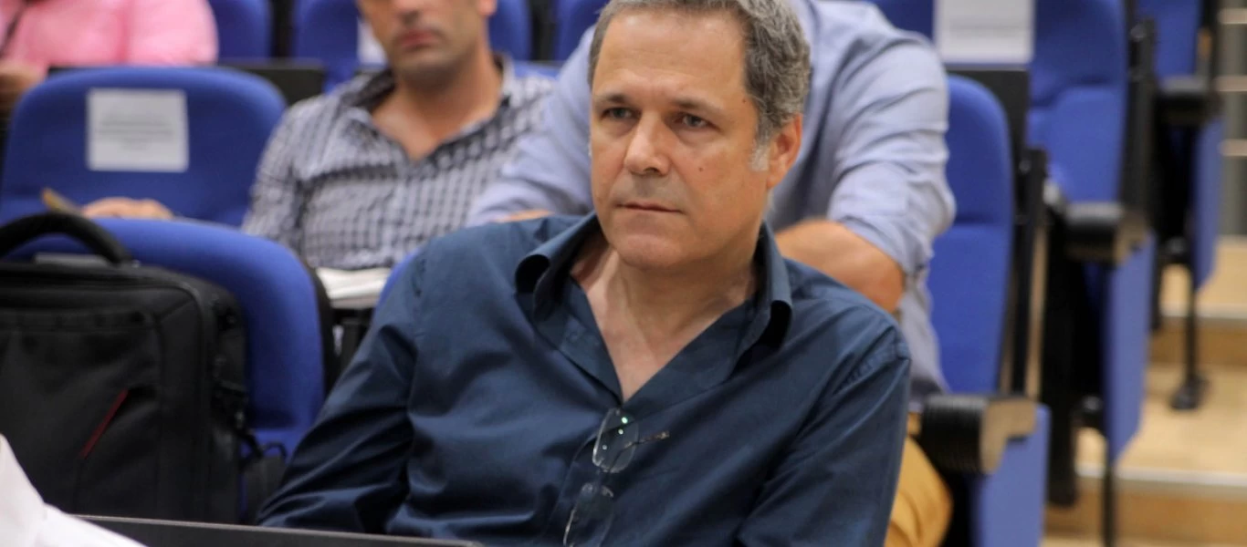 «Πυρ» από Τζήμερο κατά εκπαιδευτικών: «Η μεγαλύτερη συνδικαλιστική σαπίλα, αγράμματοι σταλίνες τεμπελχανάδες»